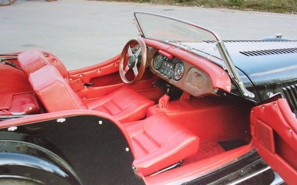 Restauration der Polster und Innenaustattung von Oldtimern und Kutschen in Husum & Heide