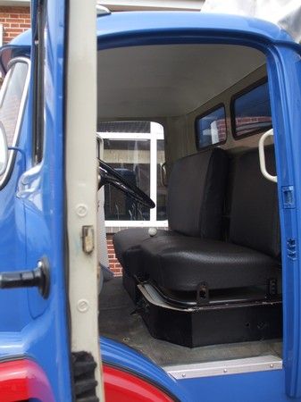 Restauration der Polster und Innenaustattung von Oldtimern und Kutschen in Husum & Heide